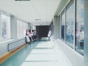 Berbagai Tugas yang Sering dijumpai Saat Praktik Klinik Mahasiswa Keperawatan di Rumah Sakit