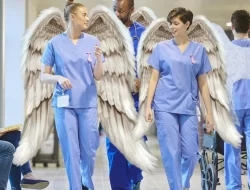 Perawat Berperan Penting dalam Penanganan Pandemi, Ini Kata Akademisi