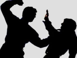 Diduga Merasa Tidak Puas Dengan Pelayanan, Seorang Perawat Di Jember Di Tonjok Dan Ditendang